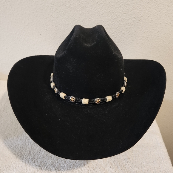 Resistol Wilderness Black Western Hat with Beaded Band, Size 7, 4 Brim - Picture 1 of 9